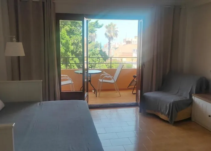 Studio Apartment * Торевьиа